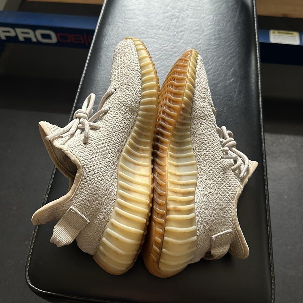 Yeezy boost- size 7 - Picture 7 of 9